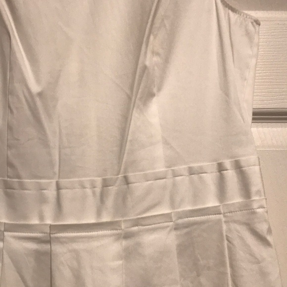 Dress - Picture 5 of 5